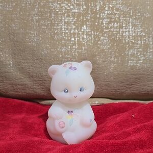 Vintage Fenton Hand painted Satin love Hearts Glass Teddy Bear signed. Rare